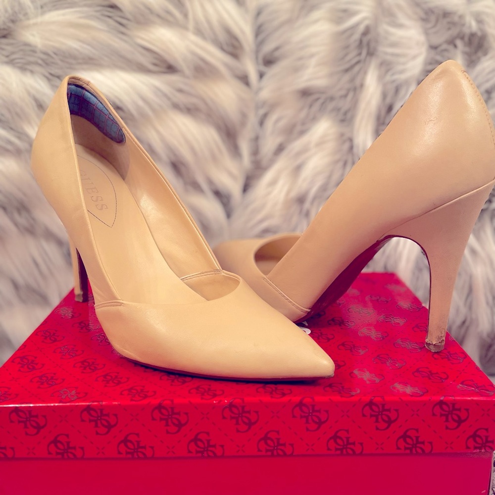 Pointy Toed Pumps